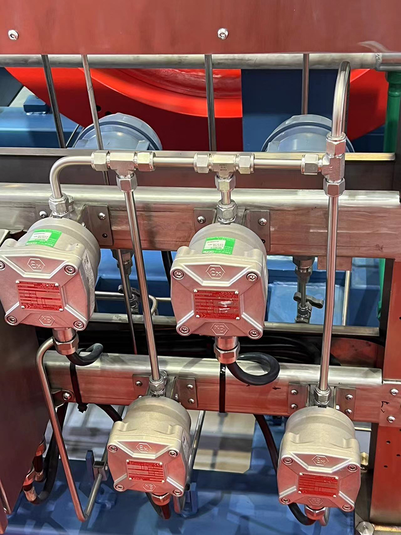 雙卡套三通中間接頭配套國內(nèi)品牌壓縮機(jī)管路上使用